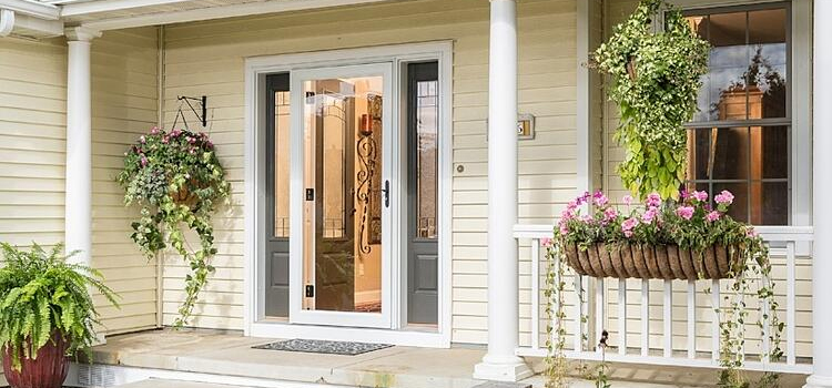screen door installation in Salinas
